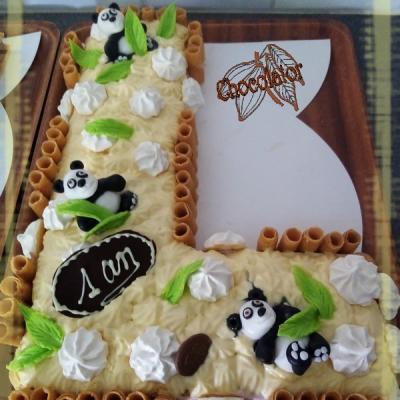 Letter cake fraise citron