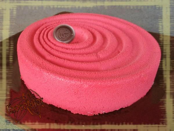 Entremet framboise chocolat glacage velours